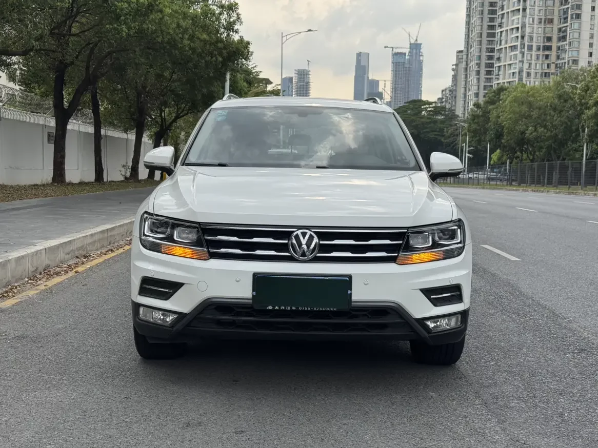 Volkswagen Tiguan L