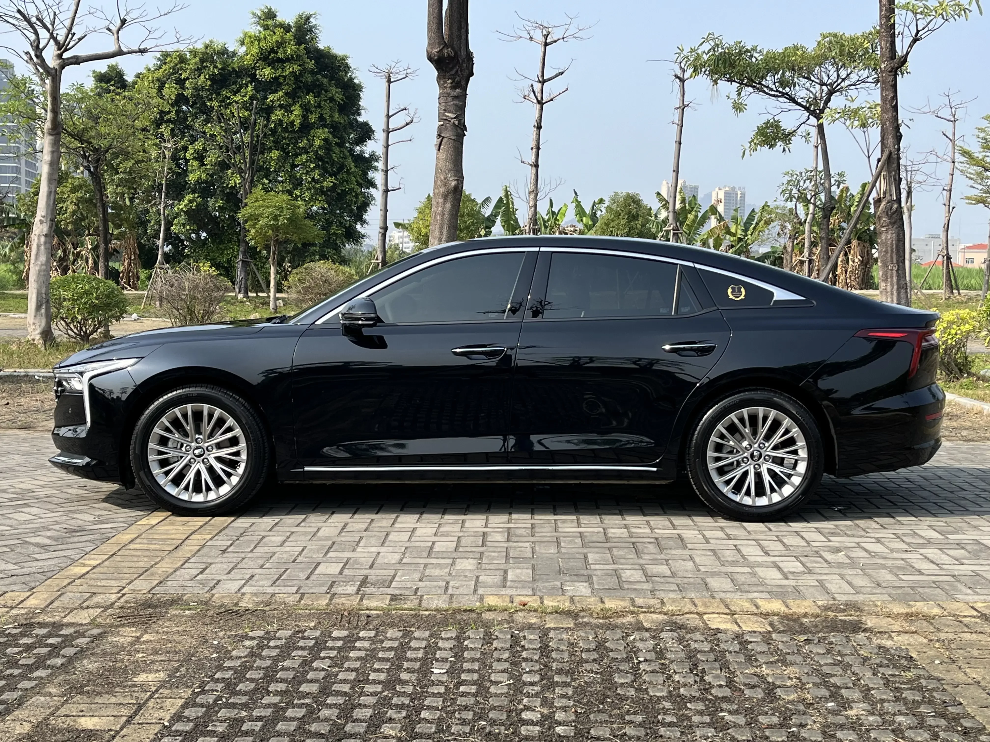 FAW Bestune B70