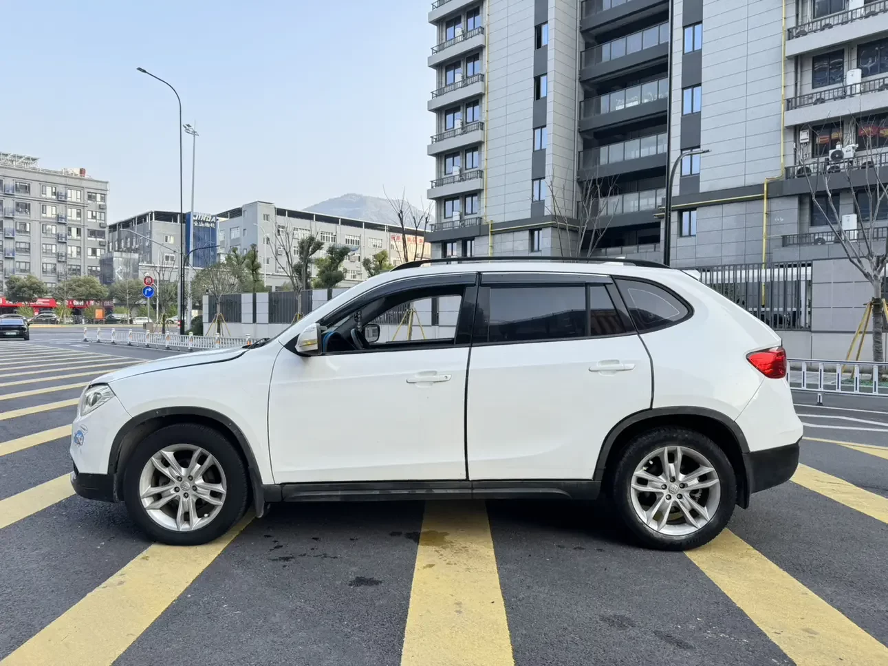 Brilliance Zhonghua V5
