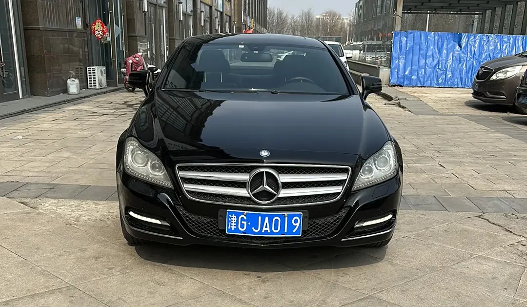 Mercedes-Benz CLS