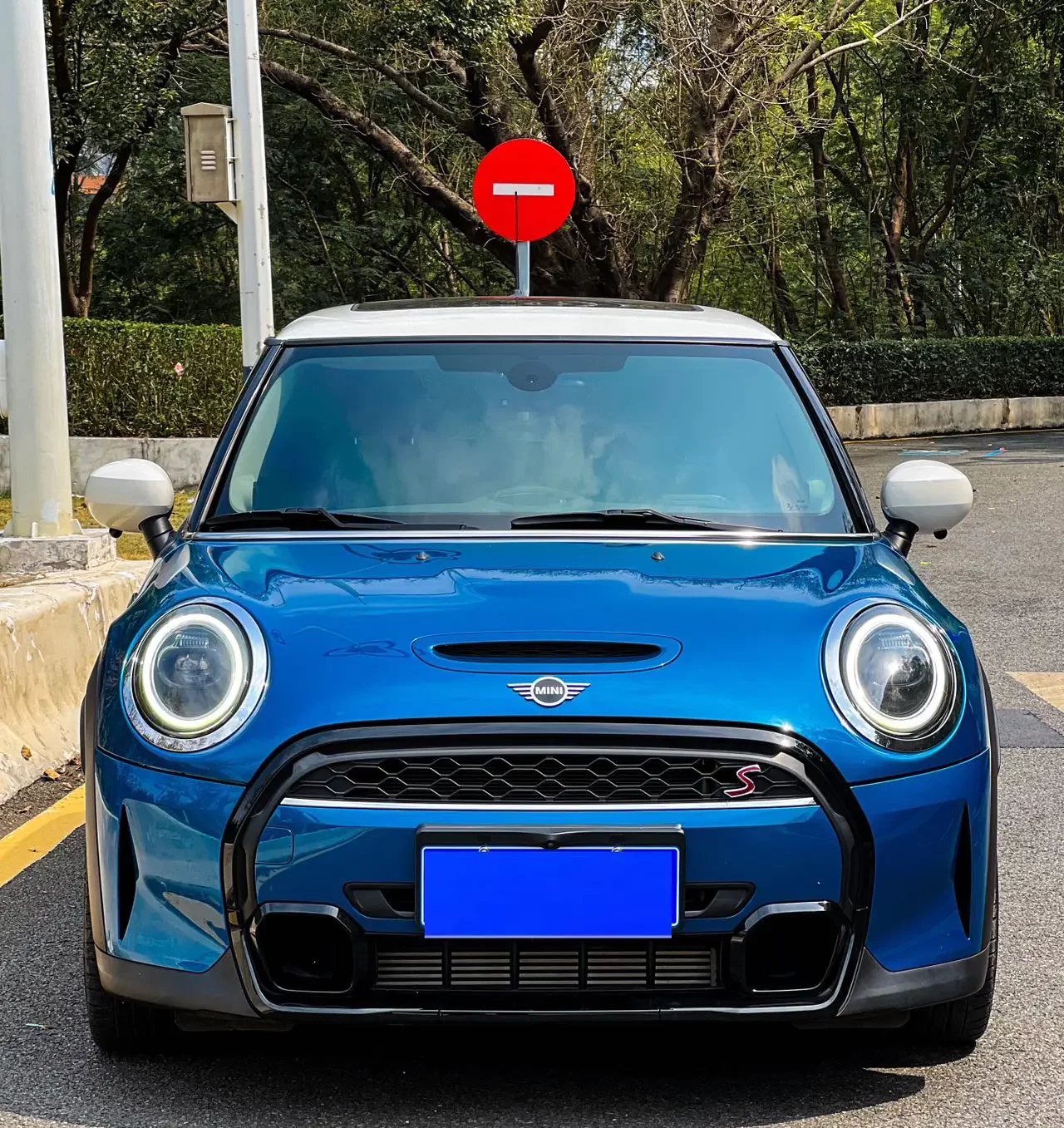 MINI 