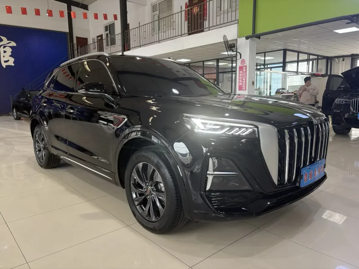 Hongqi HS5