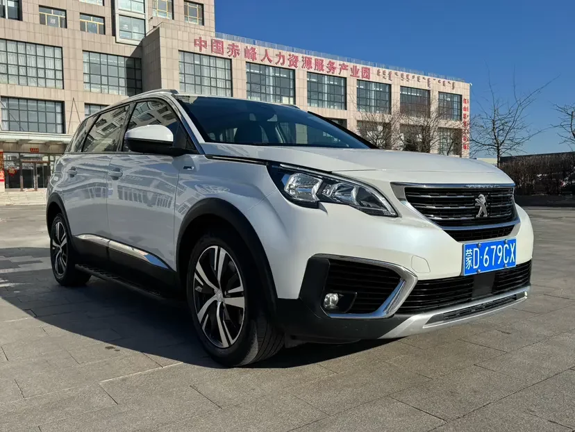 Peugeot 5008