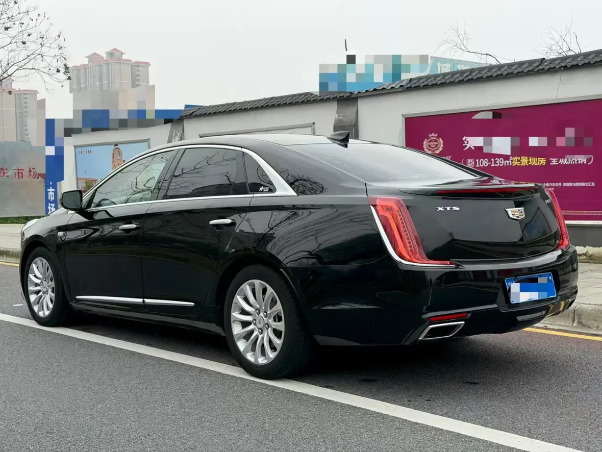 Cadillac XTS
