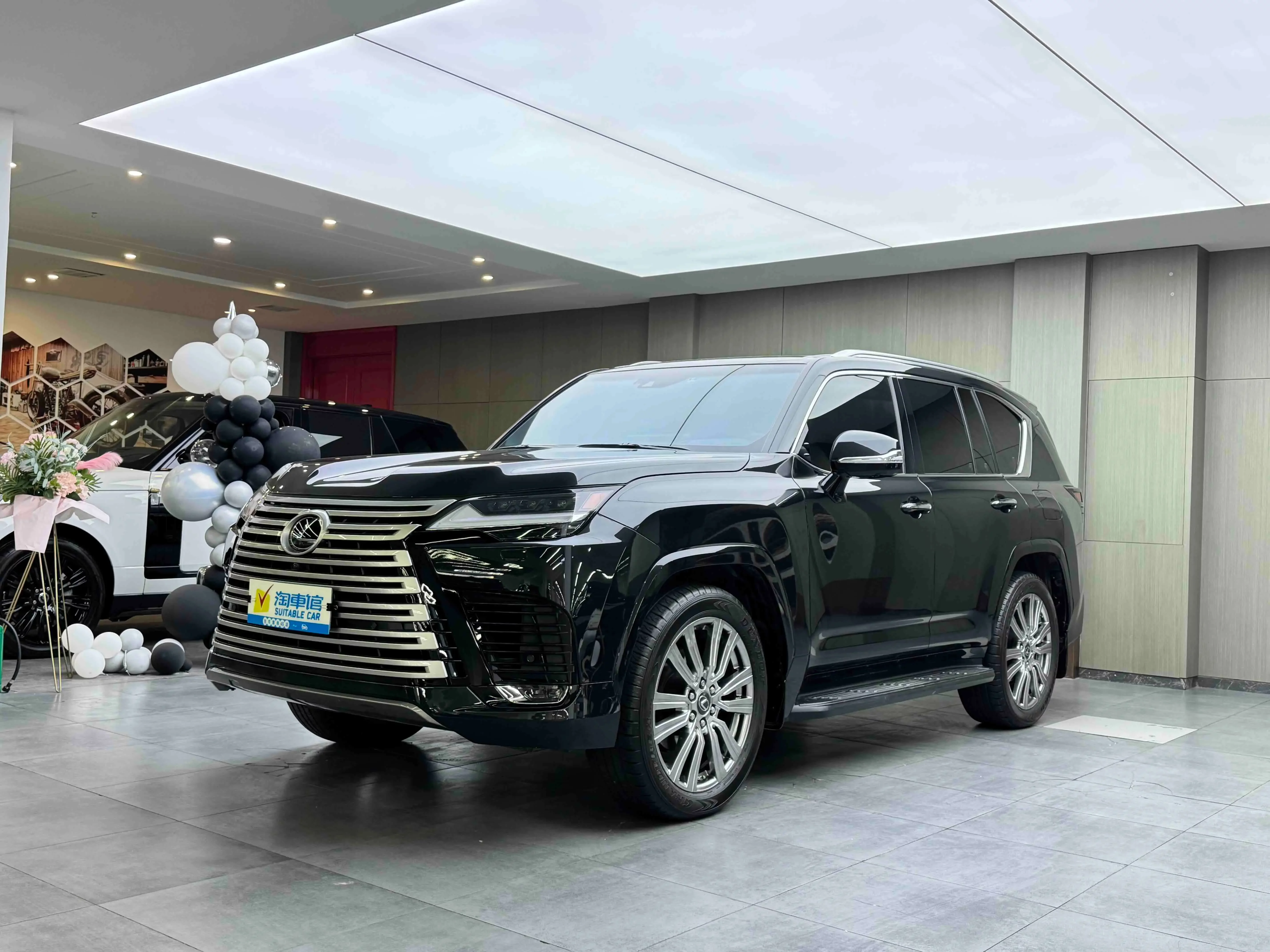 Lexus LX