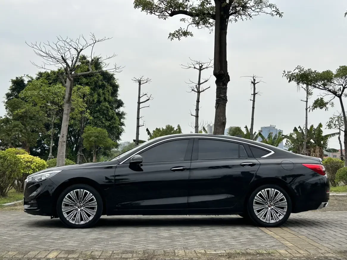 Hongqi H5 classic
