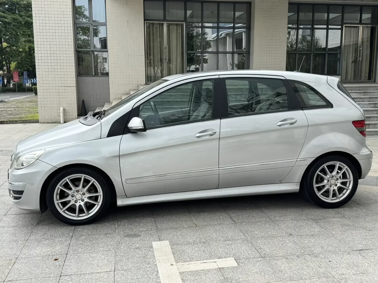 Mercedes-Benz B Class