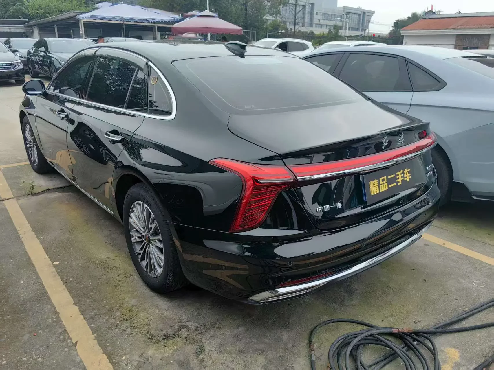 Hongqi H5
