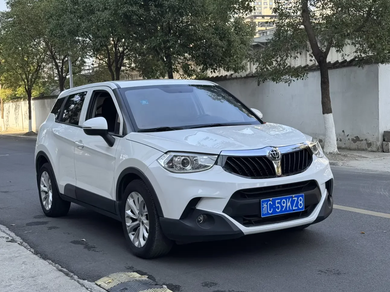 Brilliance China V3