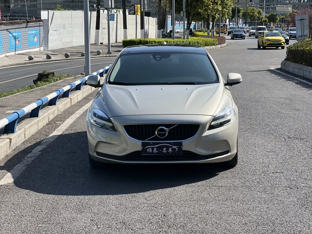 Volvo V40