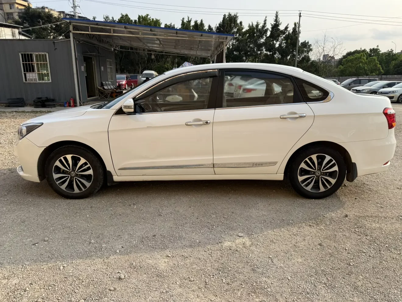 Dongfeng Fengshen A60