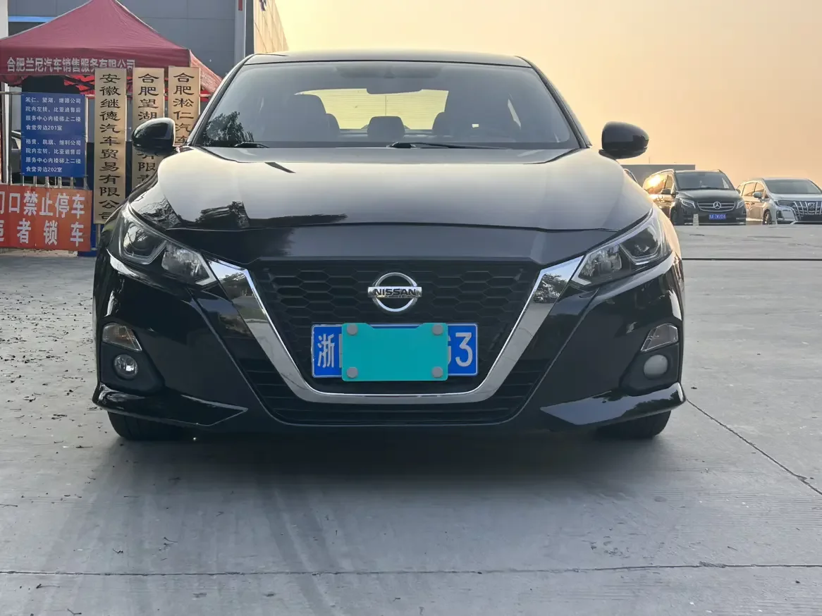 Nissan Altima
