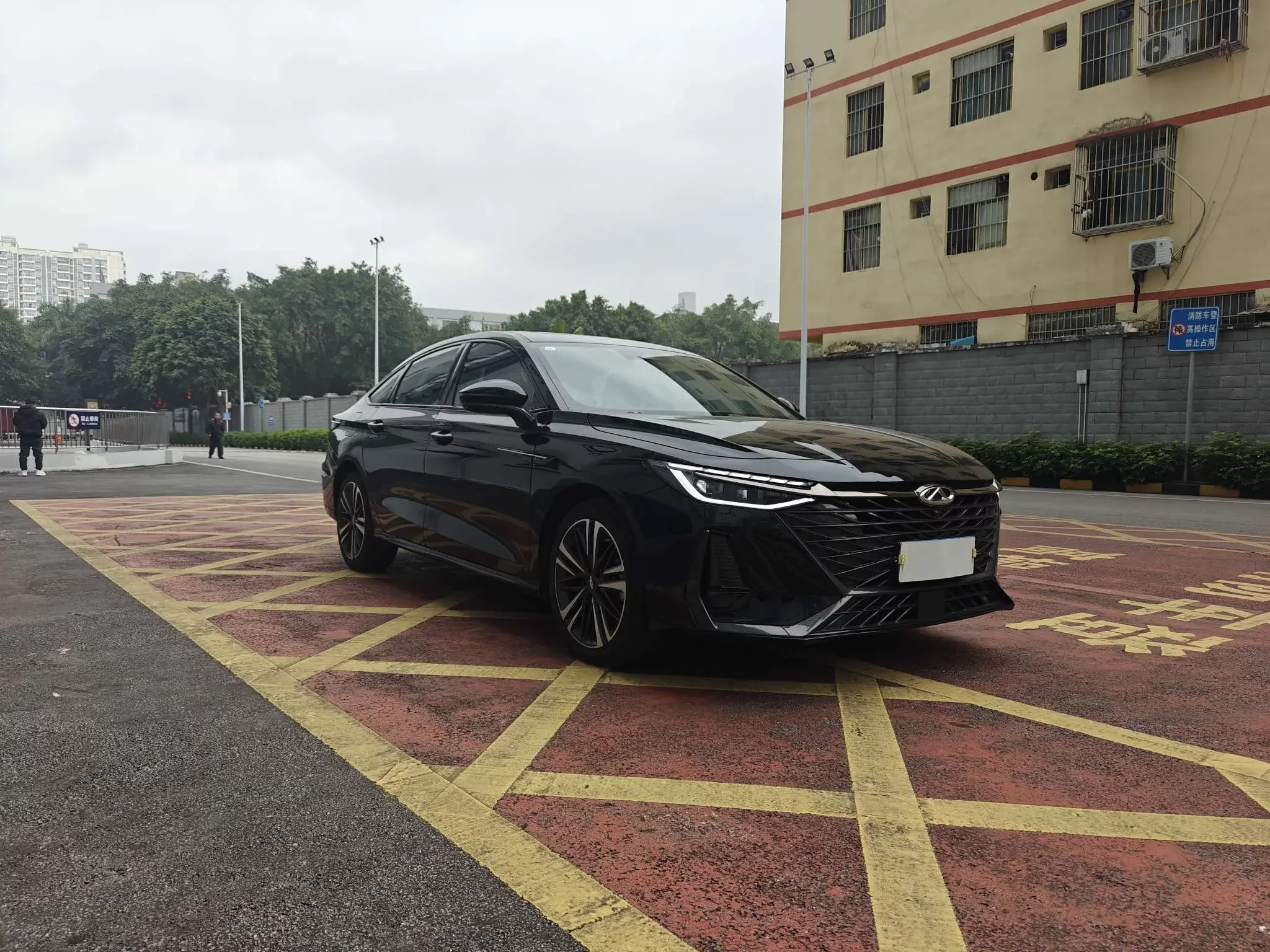 Chery Arrizo 8