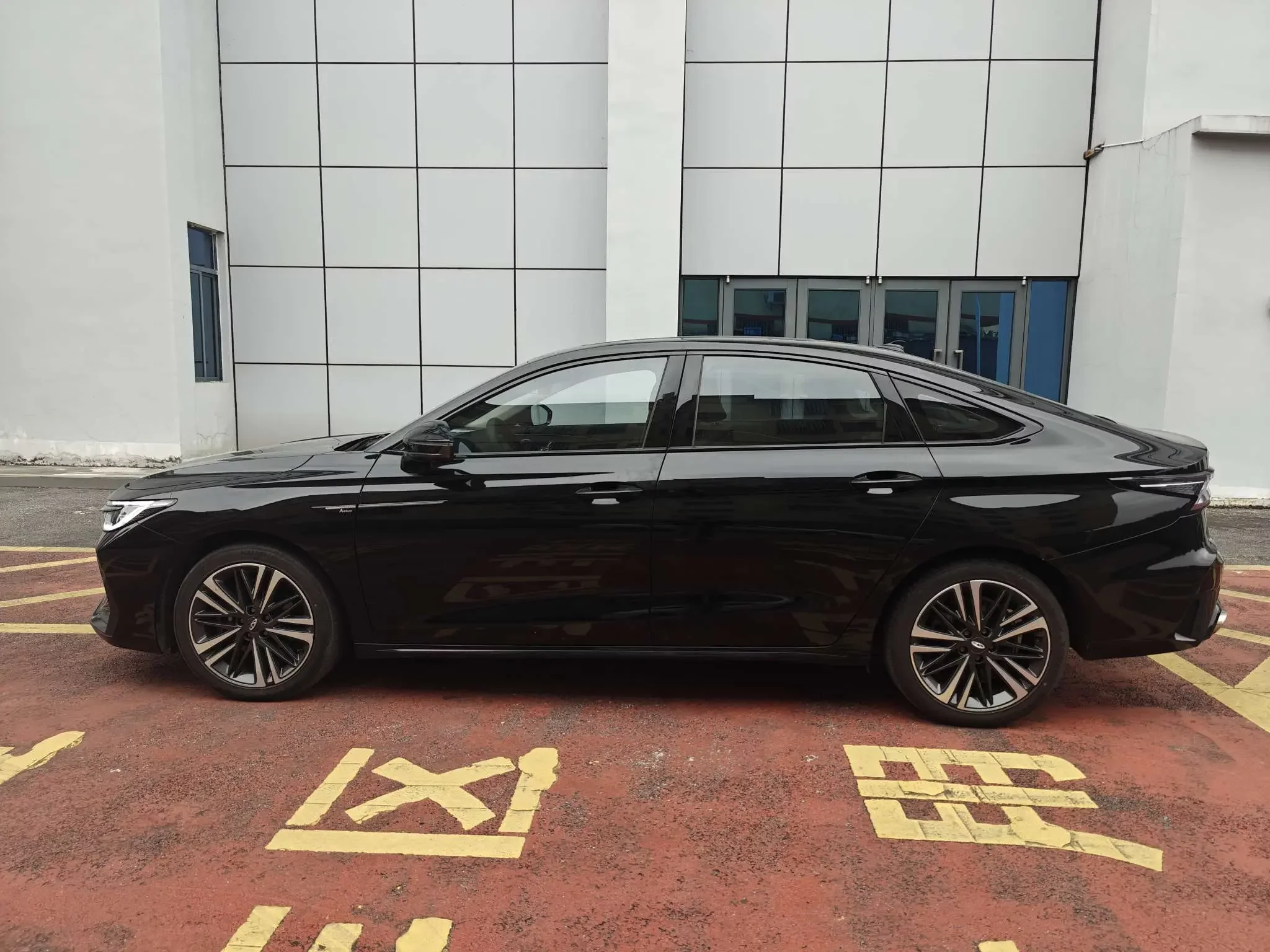Chery Arrizo 8
