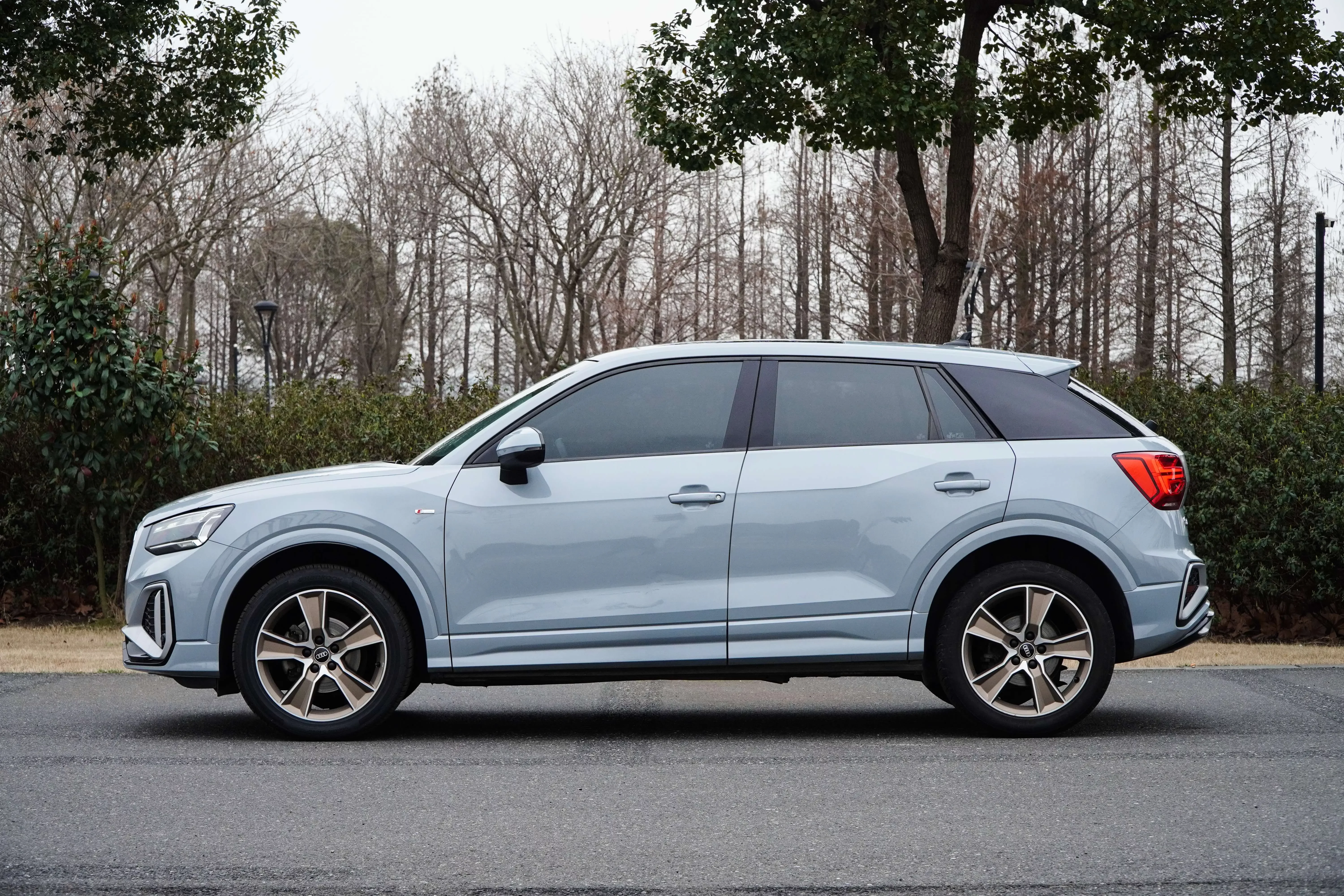 Audi Q2L