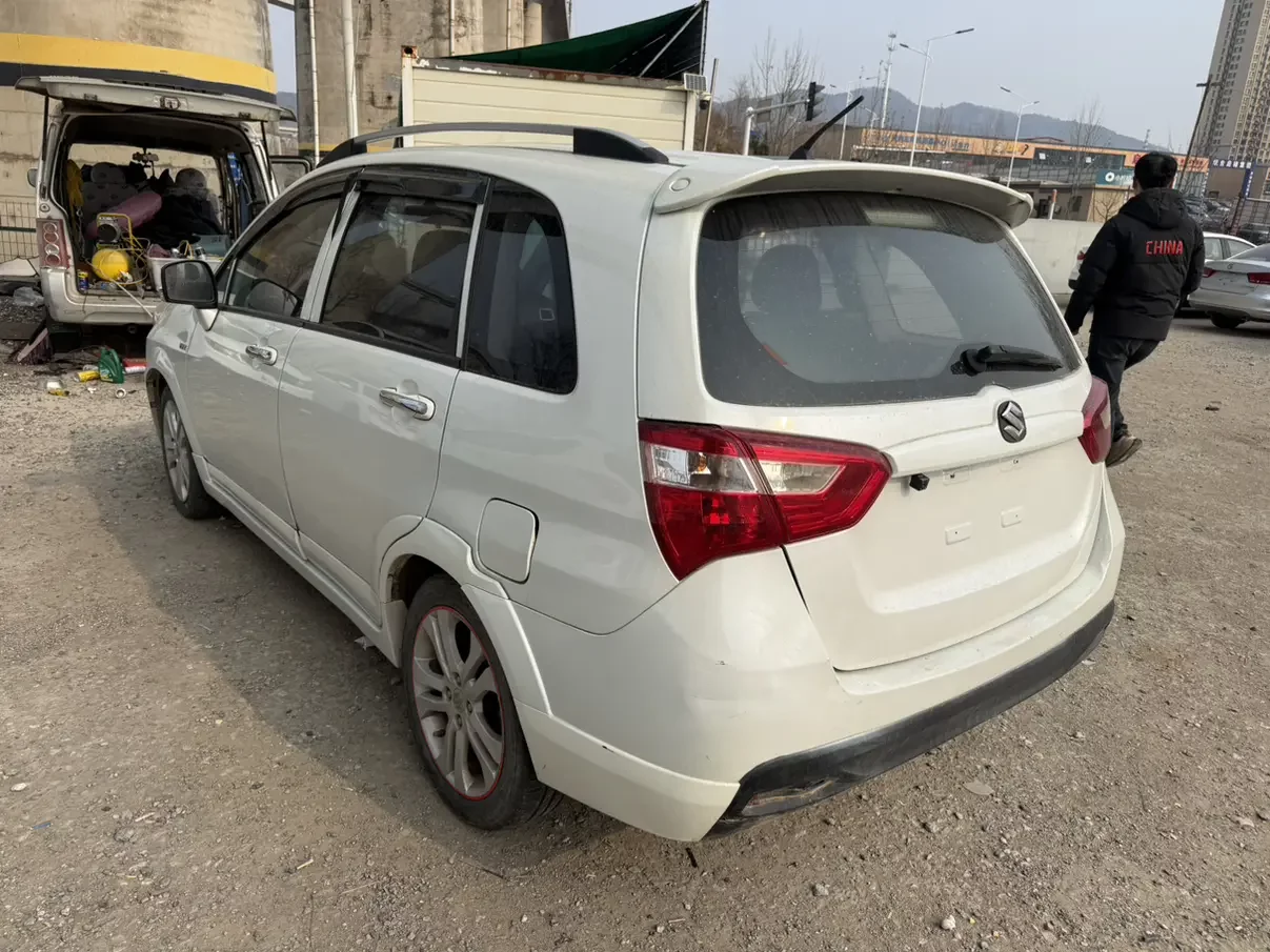 Suzuki Liana A6