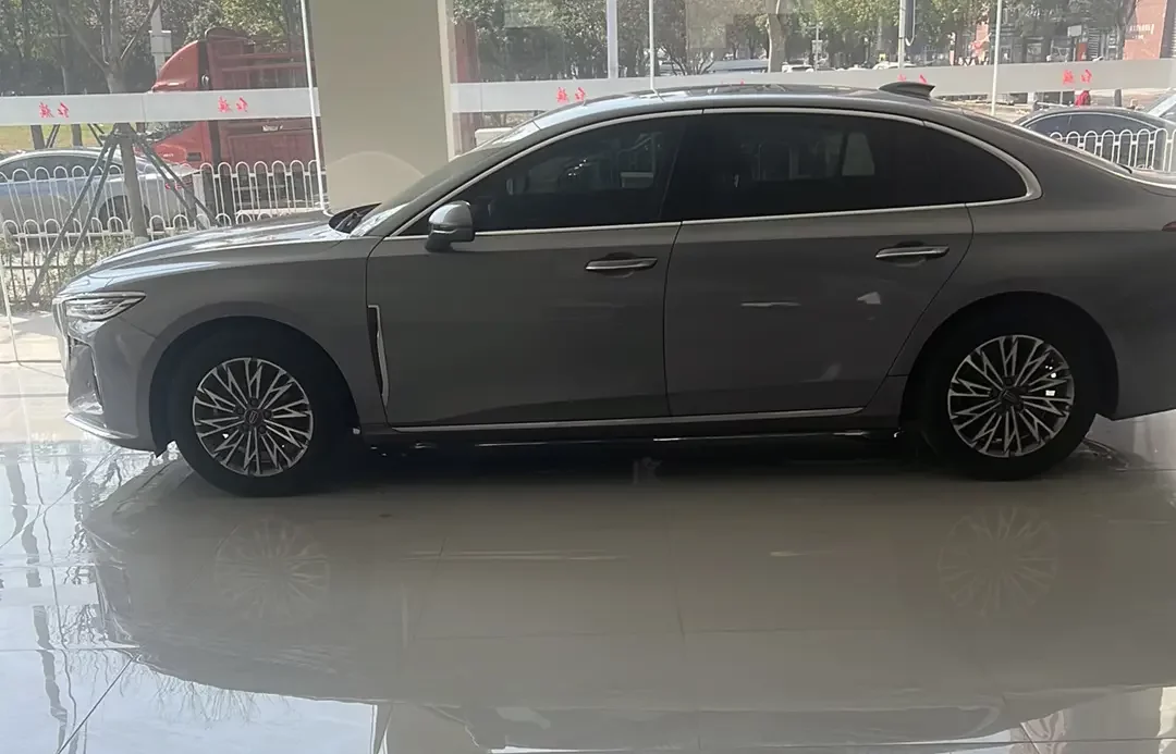 Hongqi H5