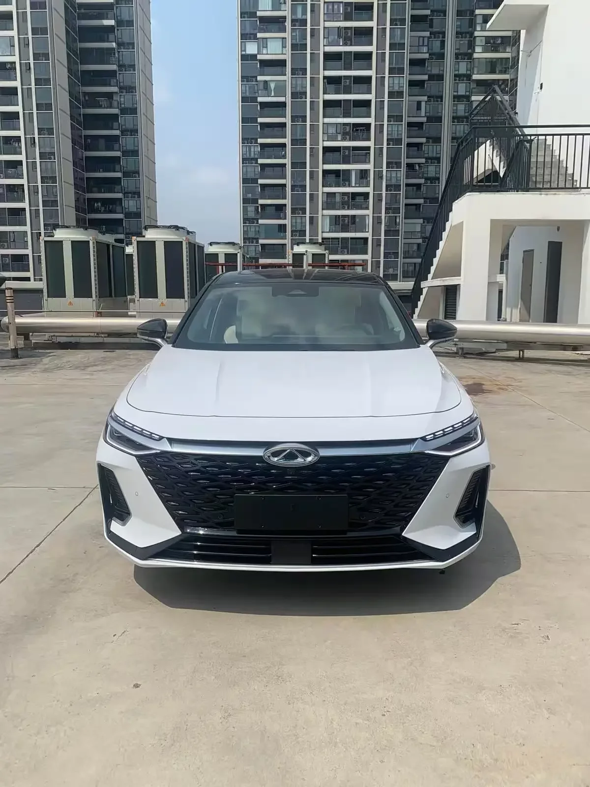 Chery Arrizo 8