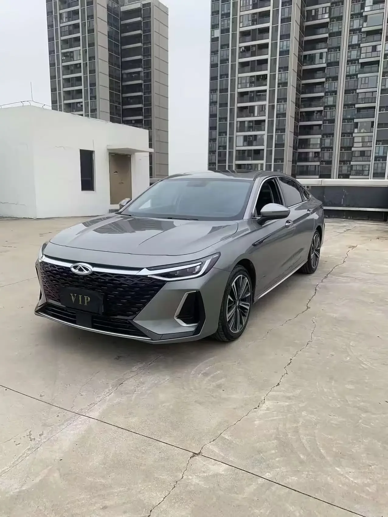 Chery Arrizo 8
