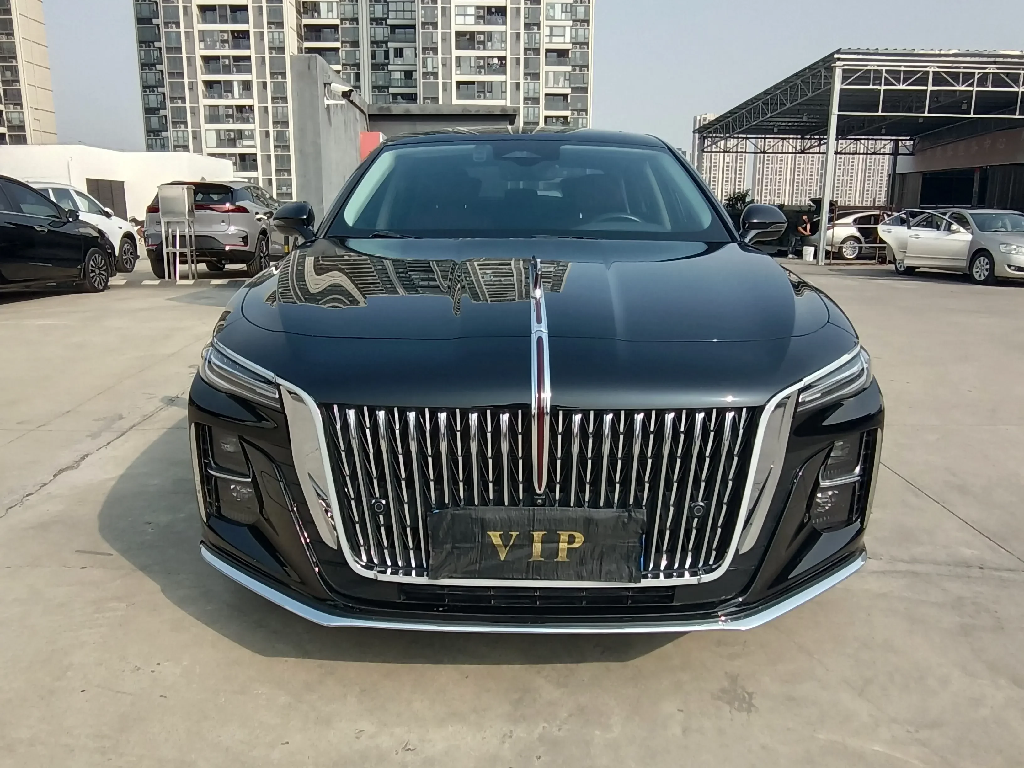 Hongqi H5