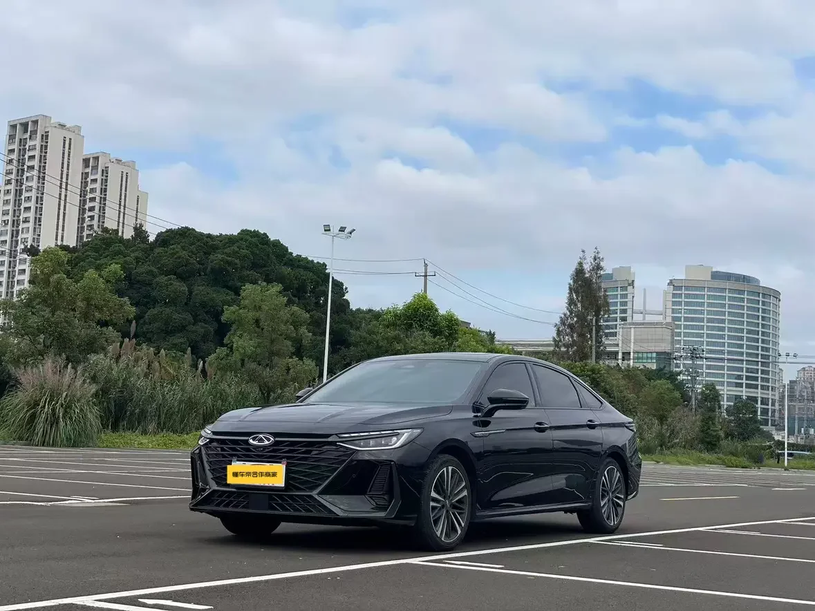Chery Arrizo 8