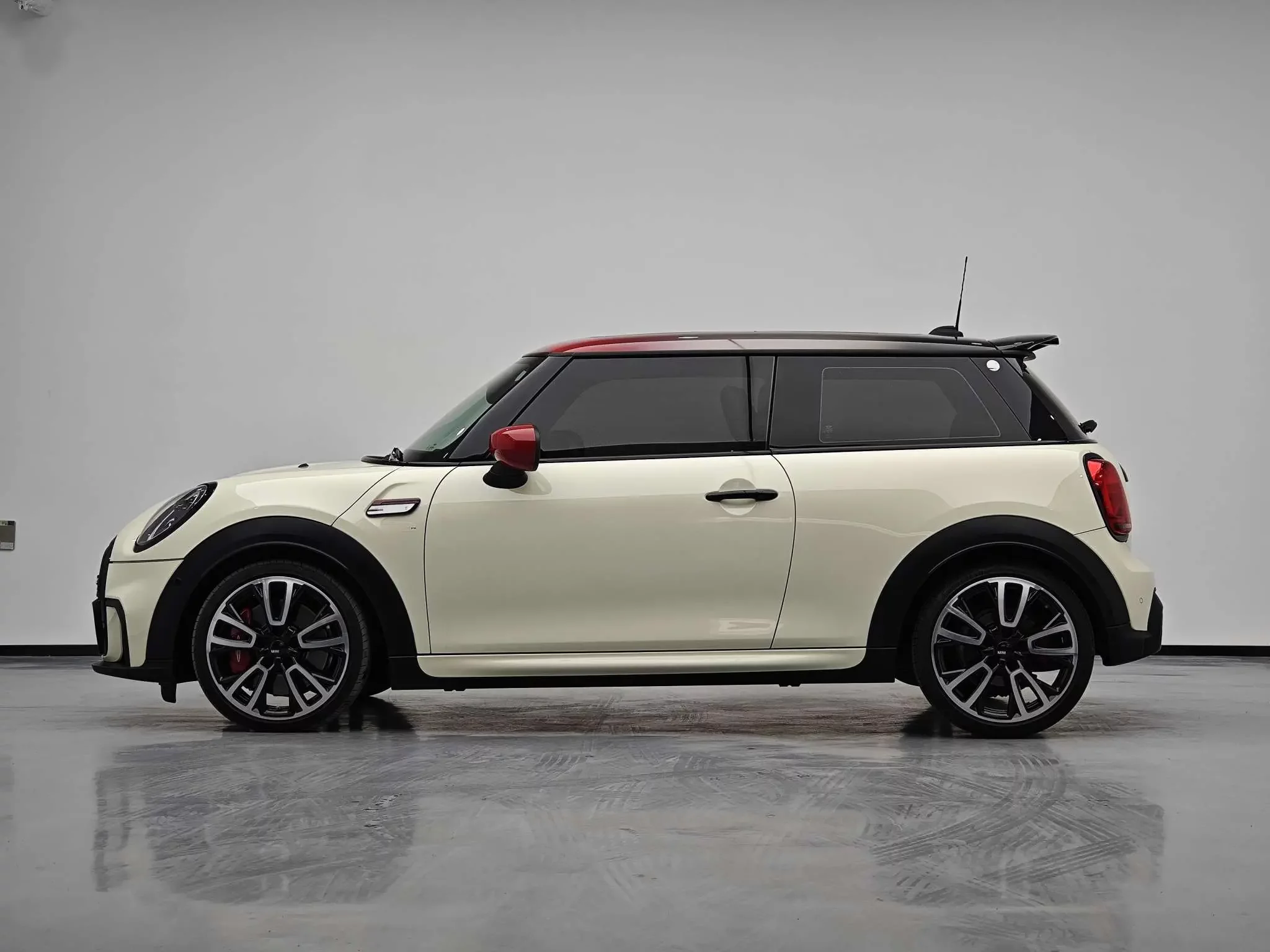 MINI JCW
