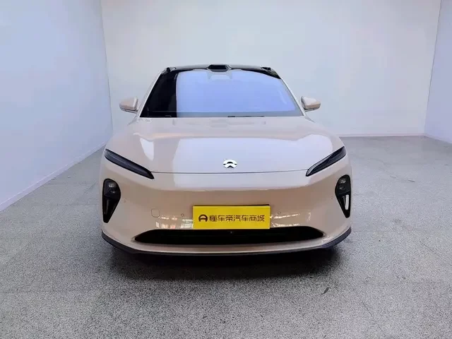 NIO ET5