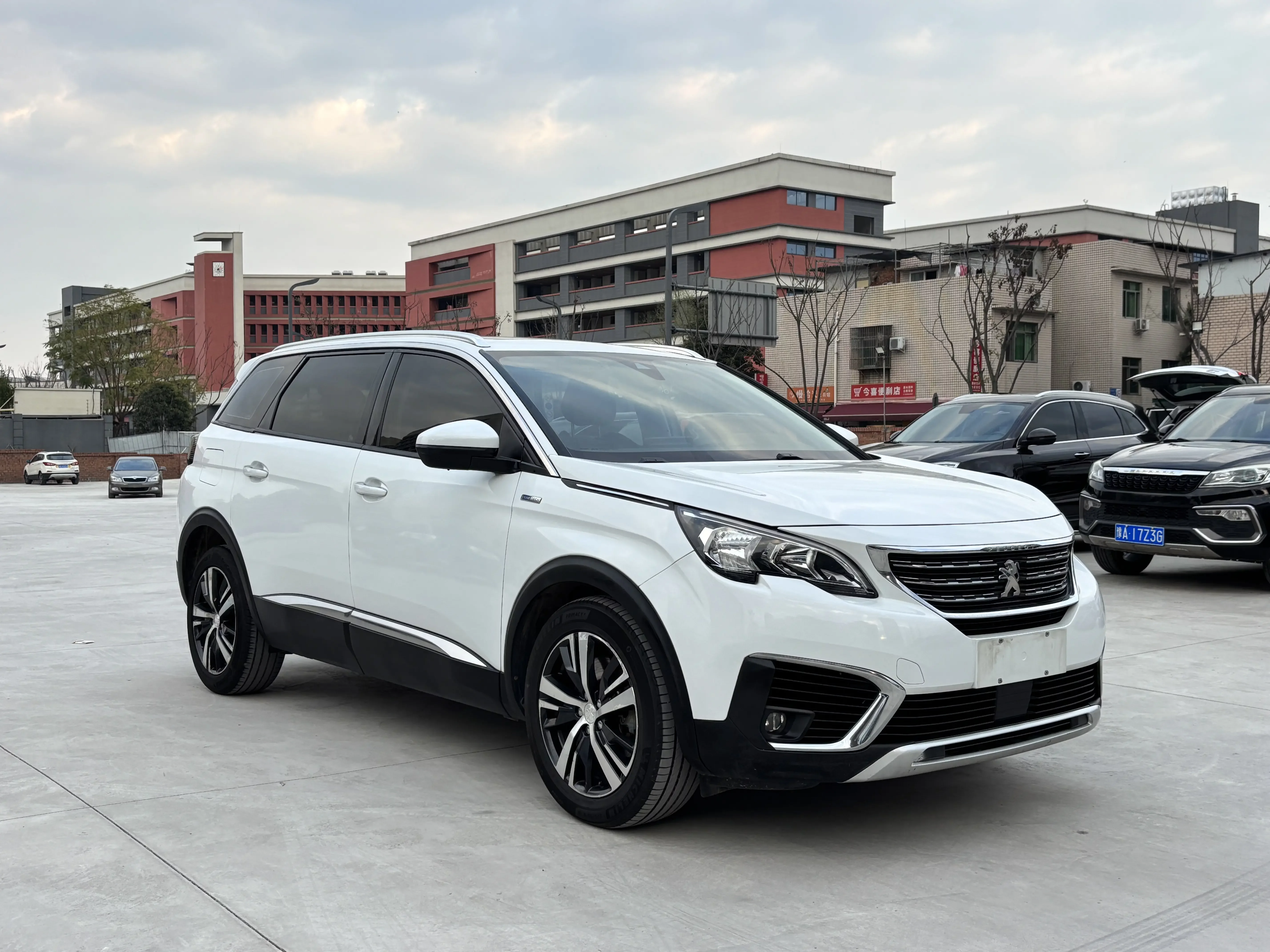 Peugeot 5008