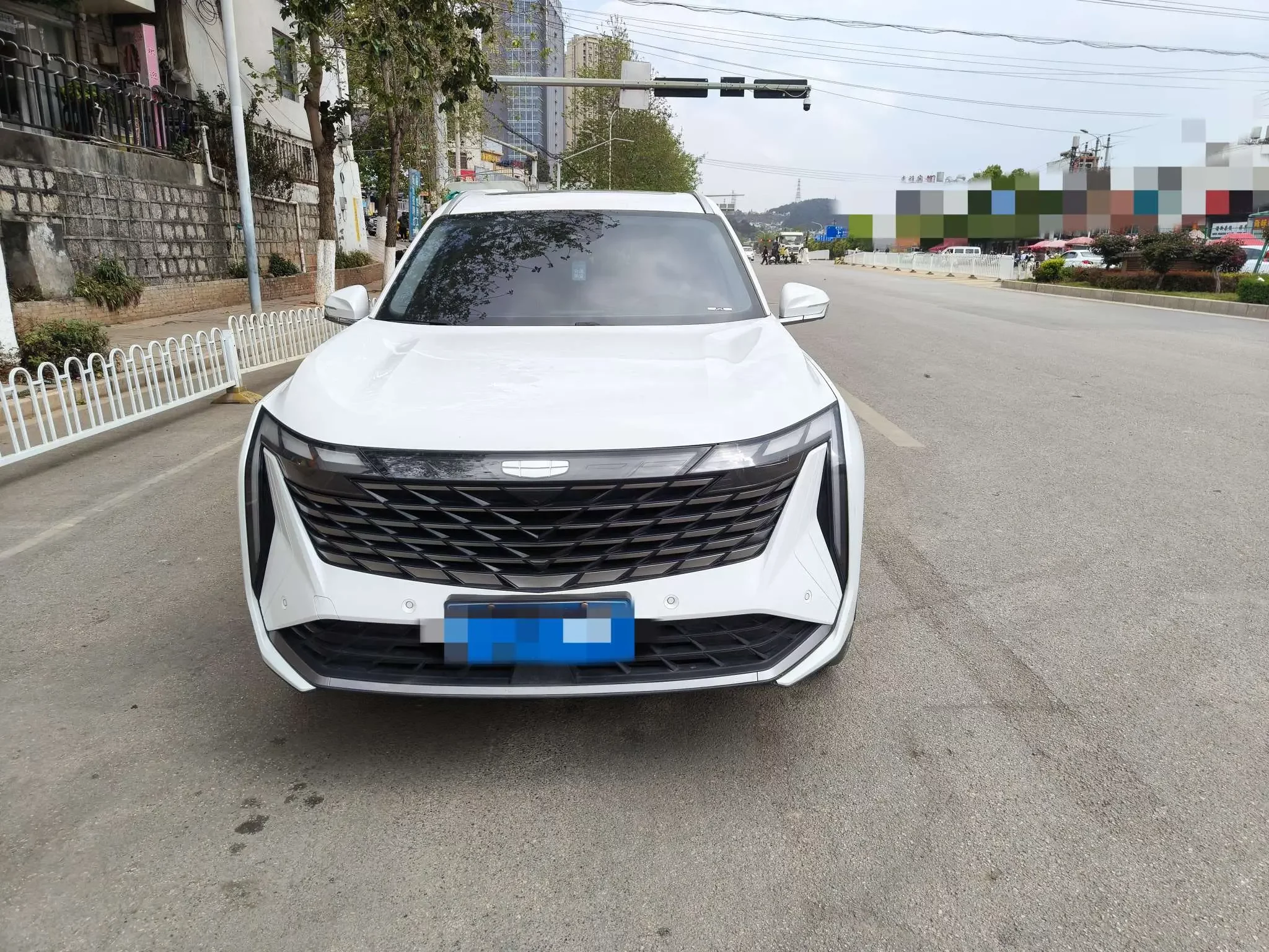 Geely Atlas L