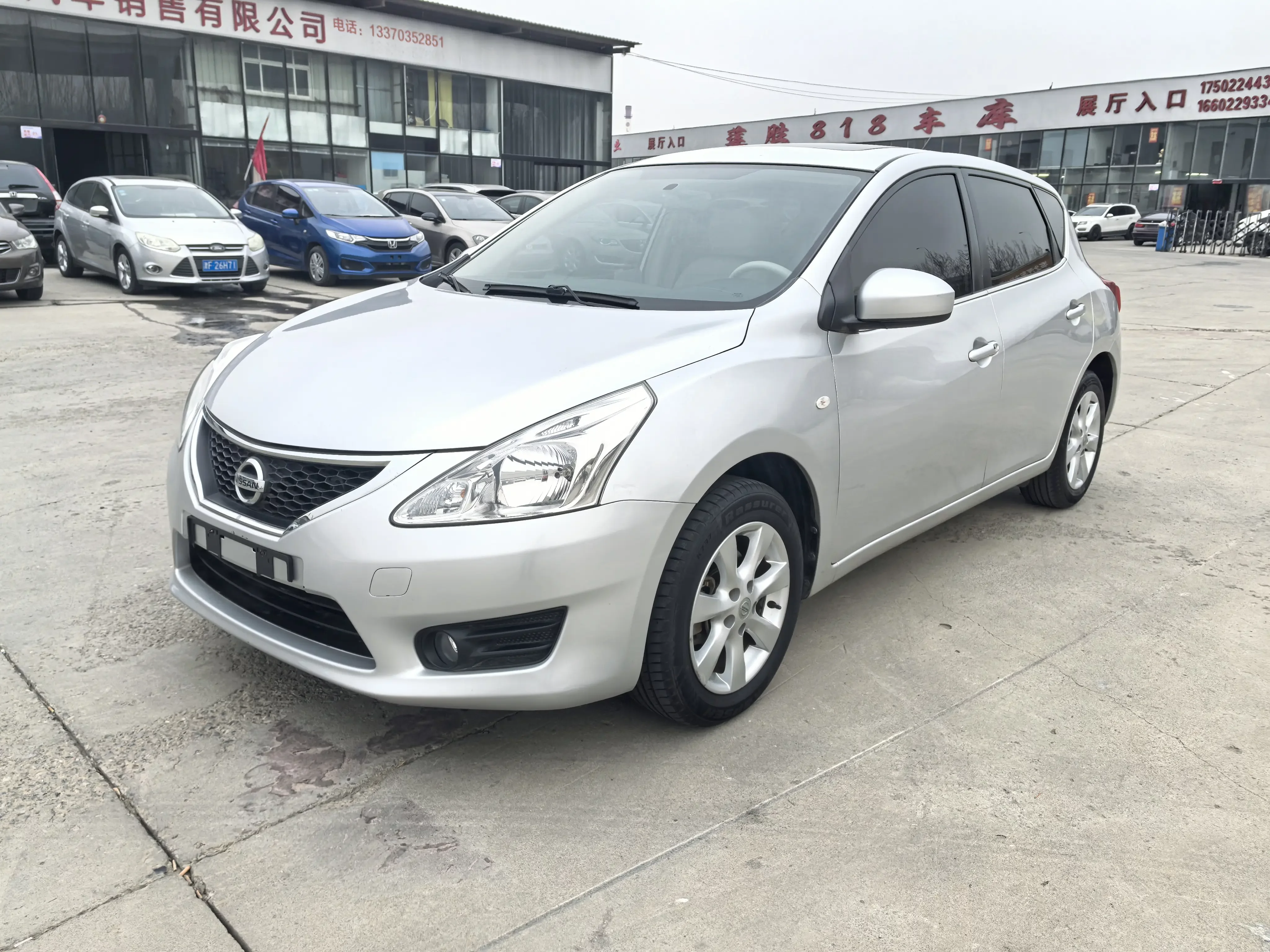 Nissan Tiida