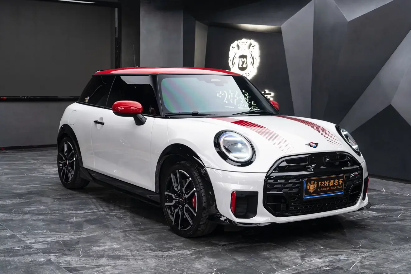 MINI JCW