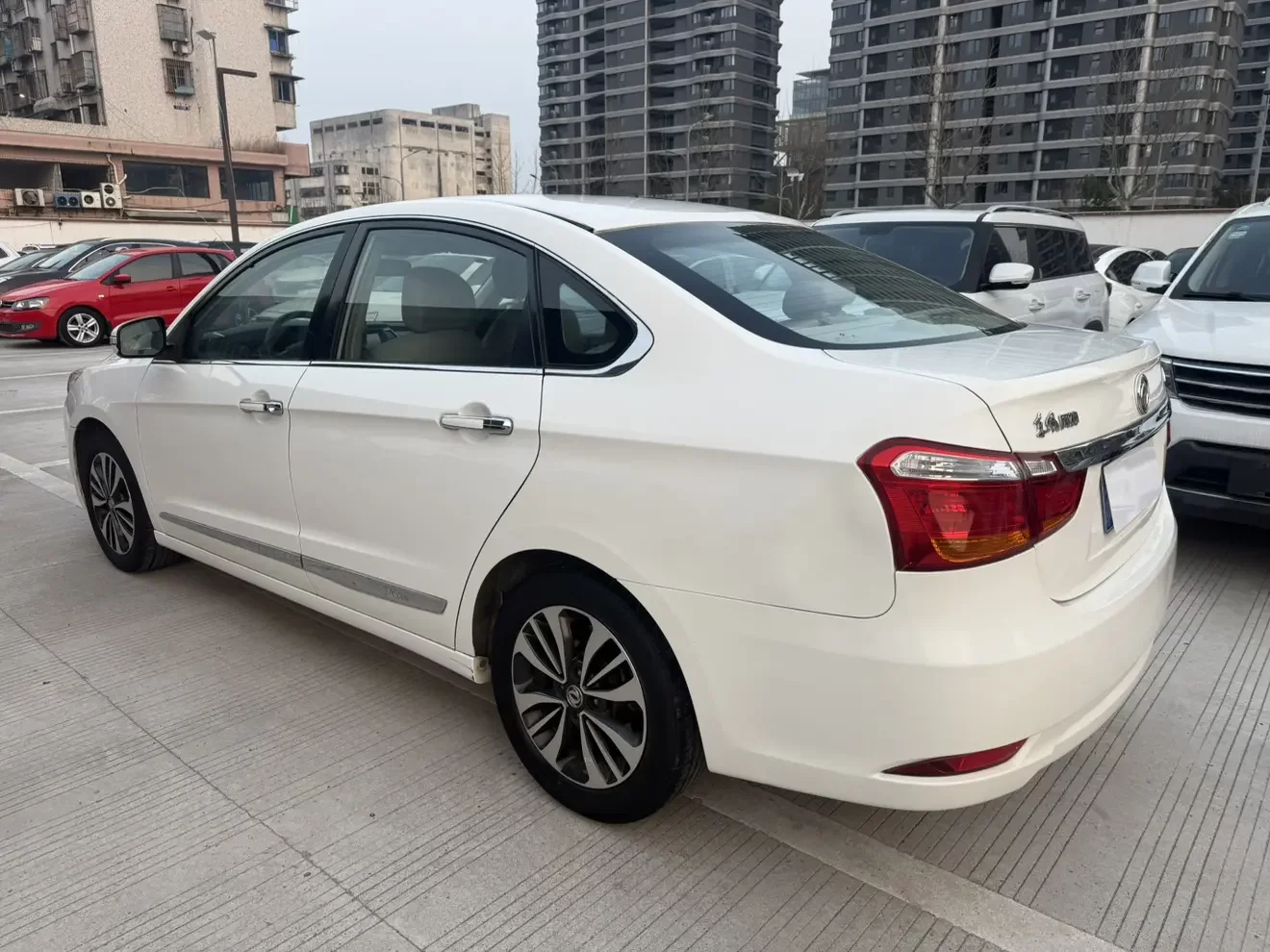 Dongfeng Fengshen A60