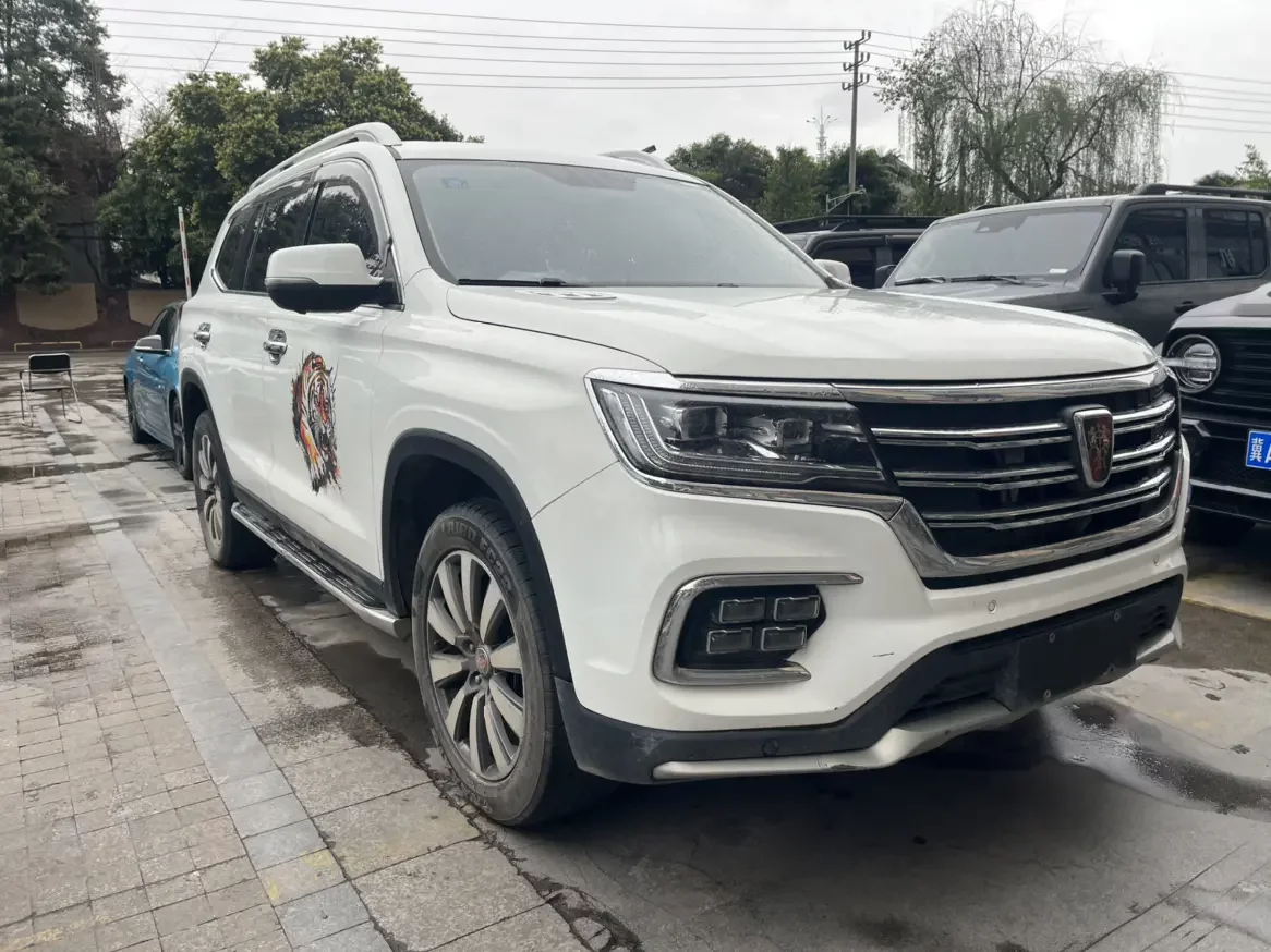 Roewe RX8