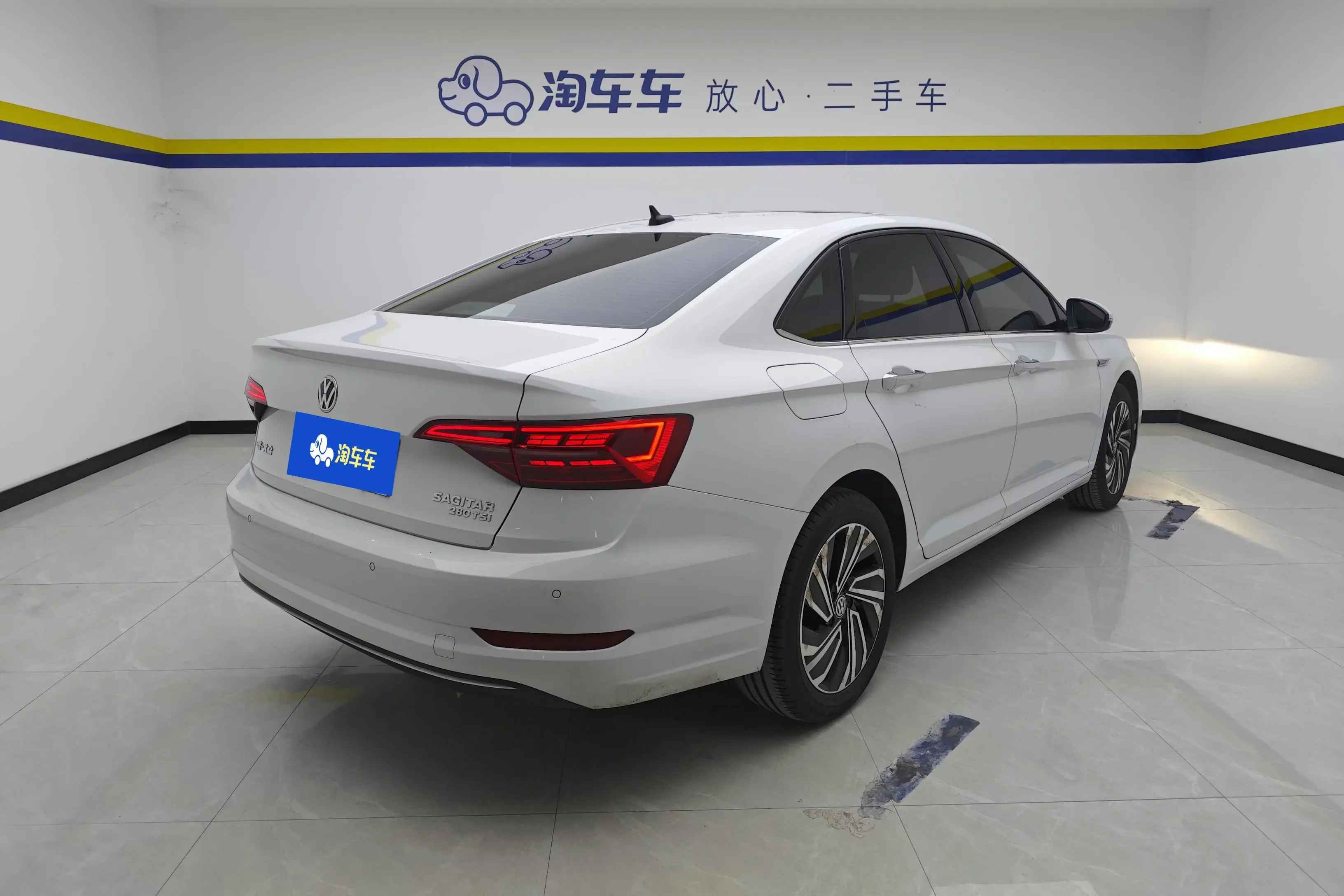 Volkswagen Sagitar