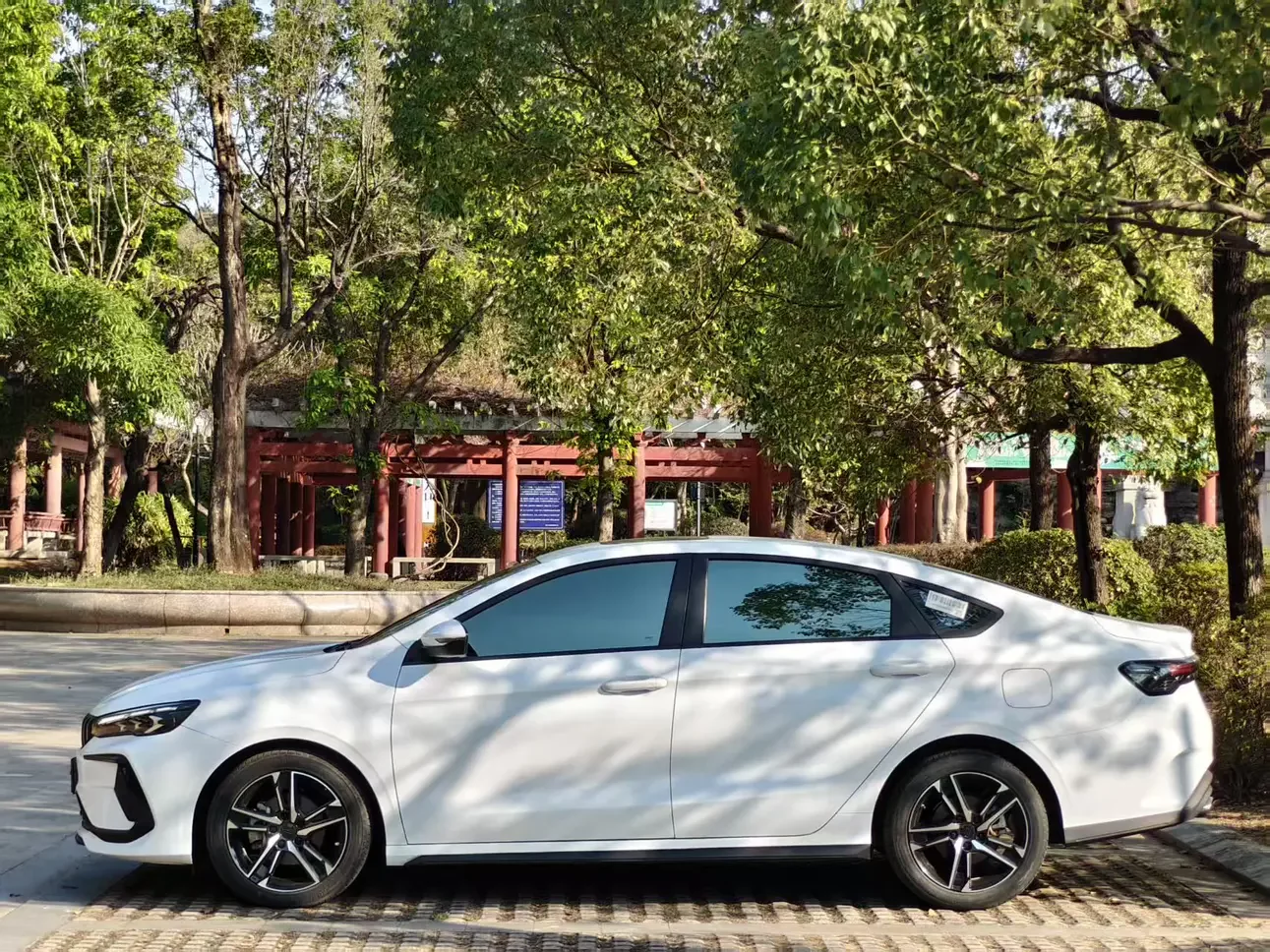 Geely Binrui
