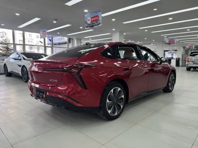 Hongqi Red Flag Tiangong 05