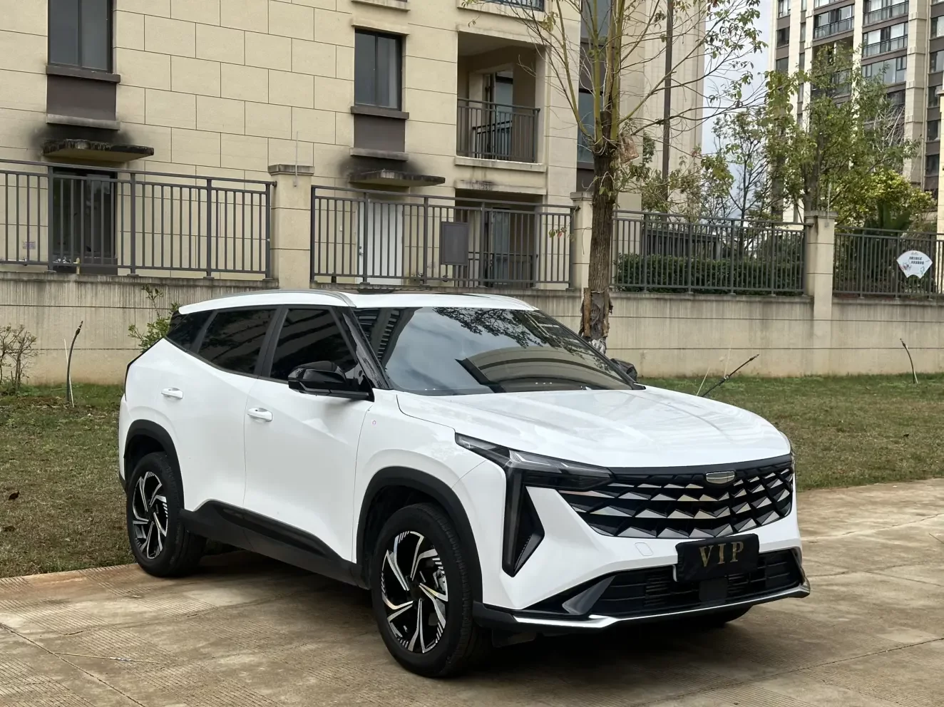 Geely Atlas