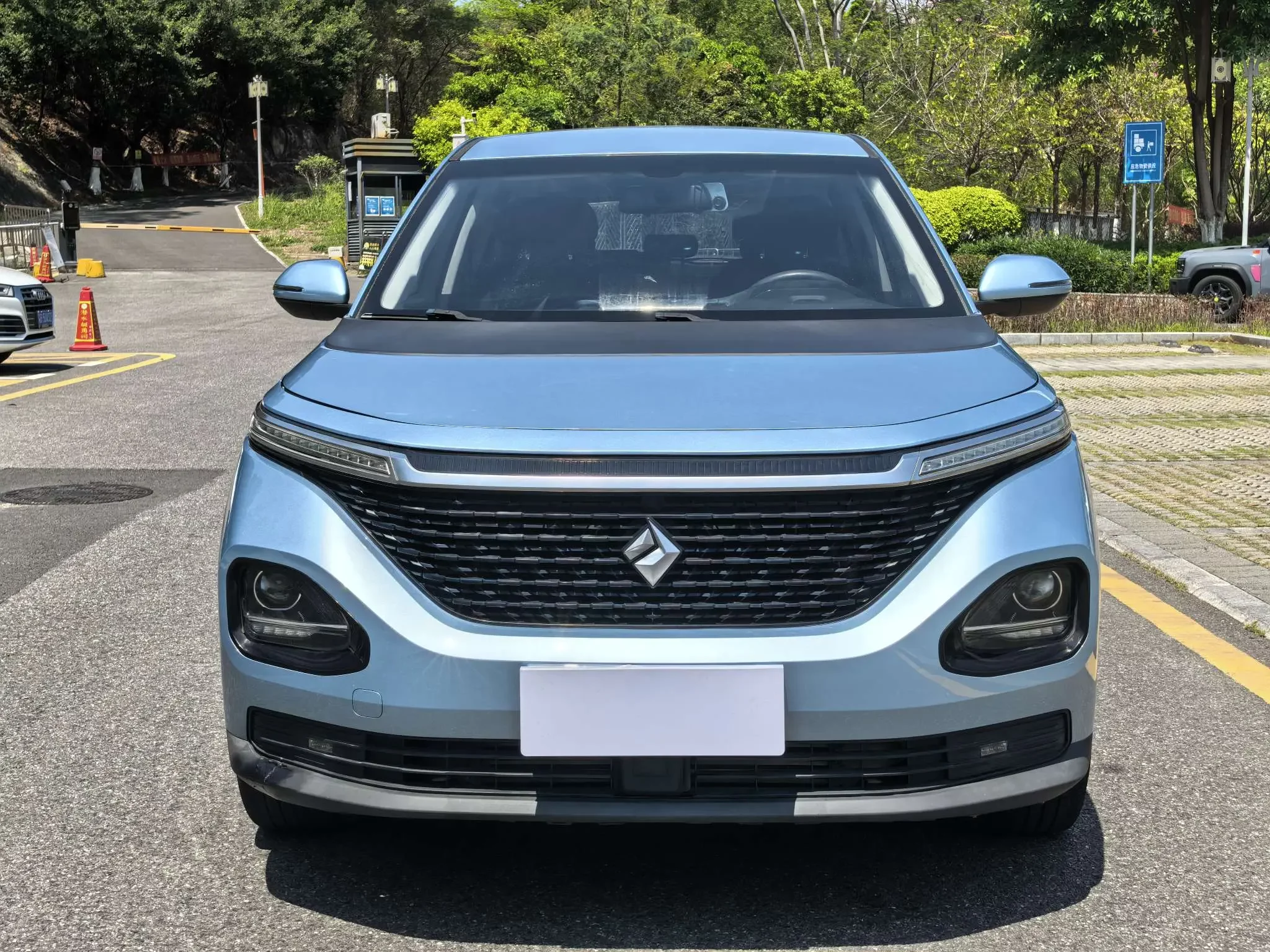 Baojun RM-5