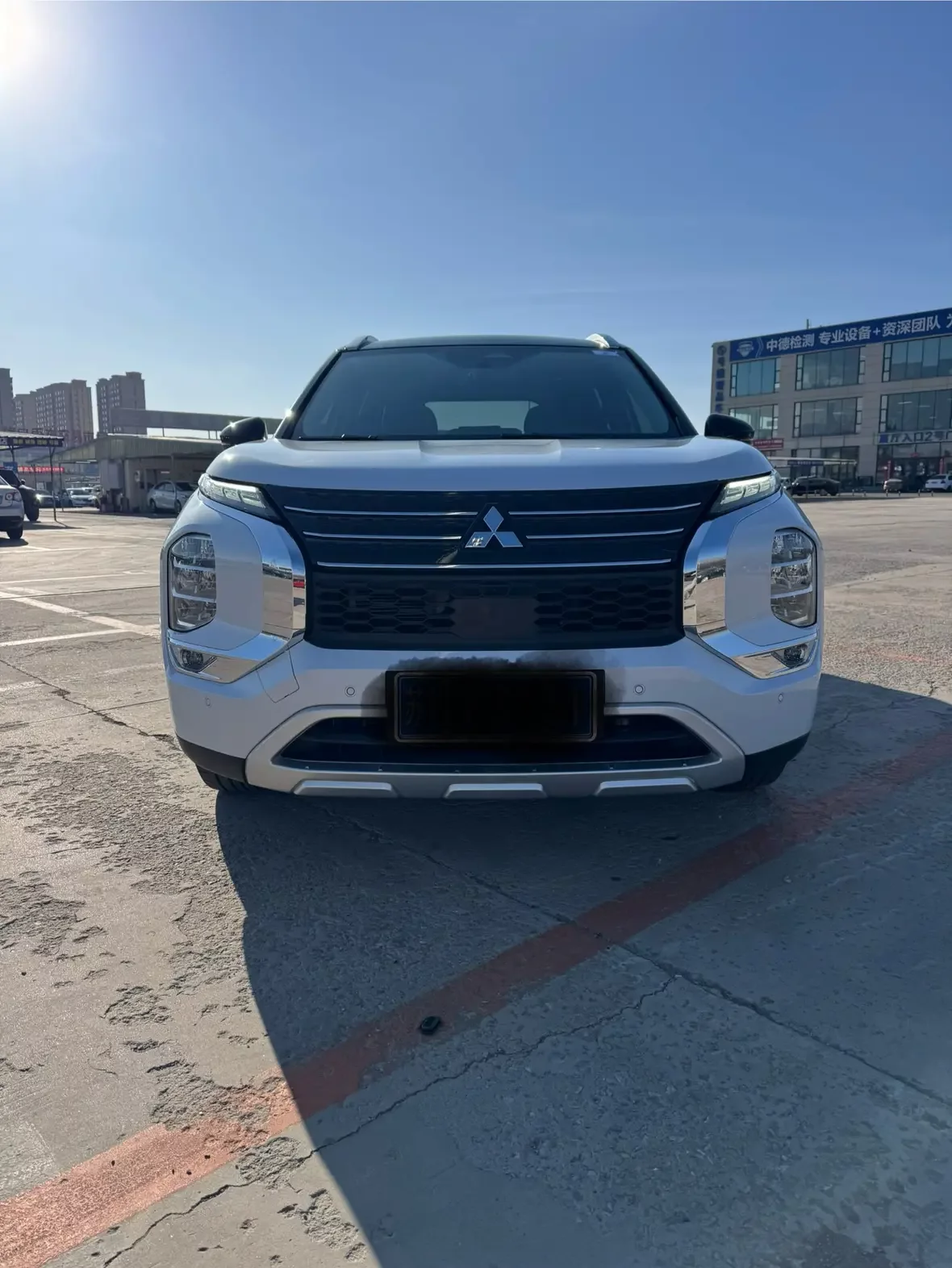 Mitsubishi Outlander