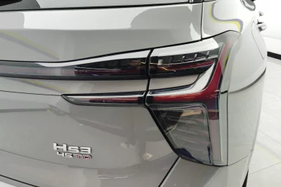 Hongqi HS3
