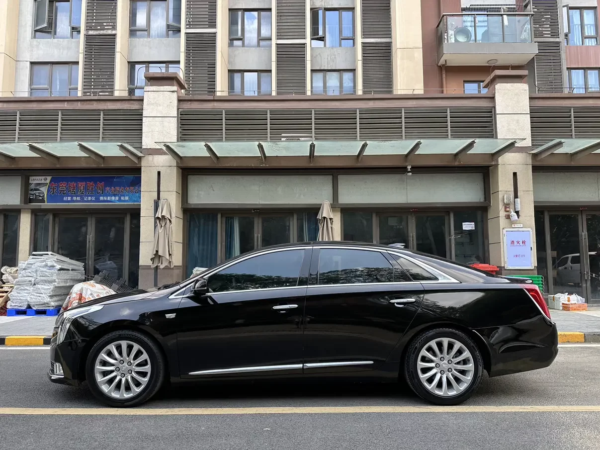 Cadillac XTS