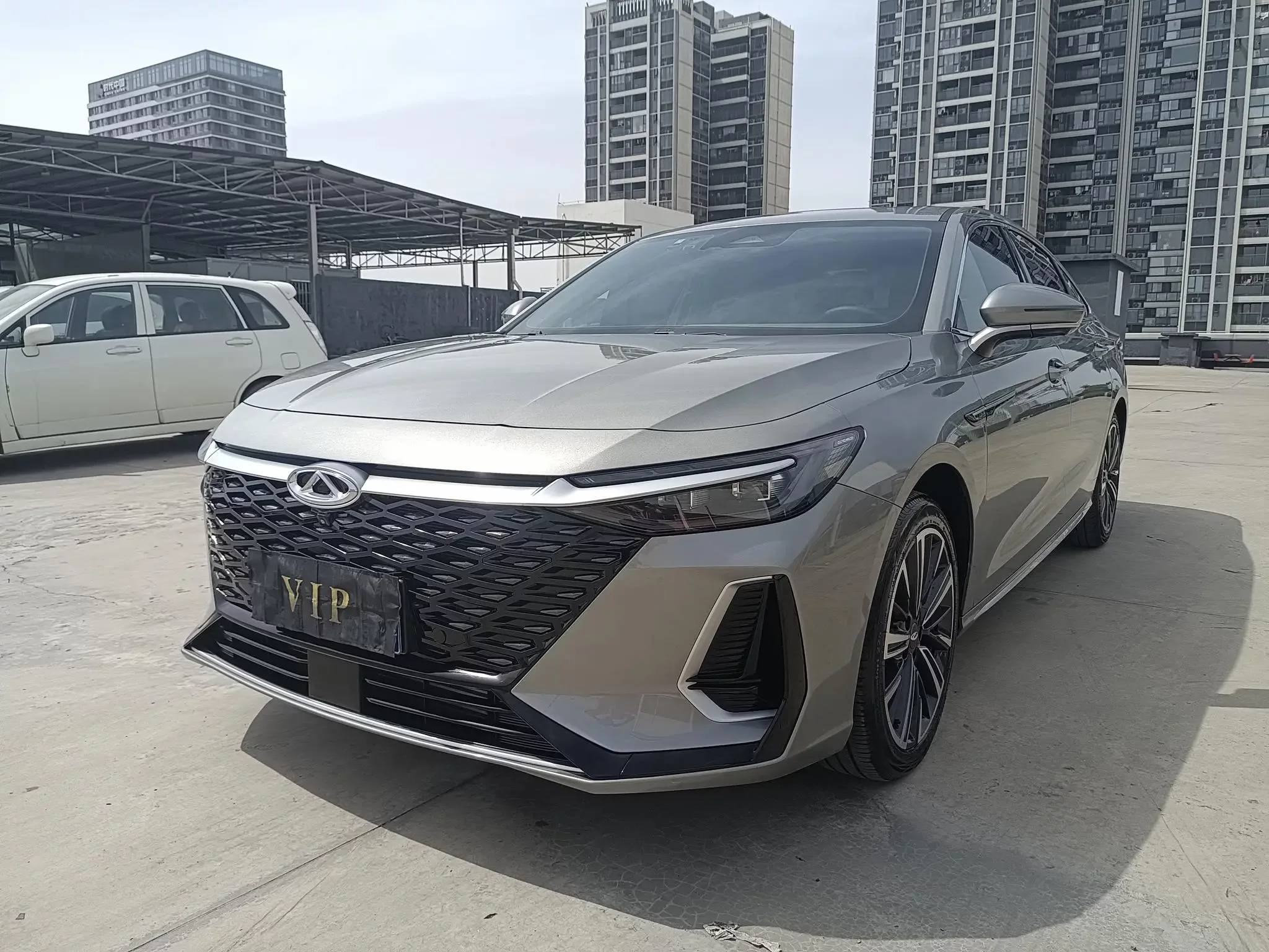 Chery Arrizo 8