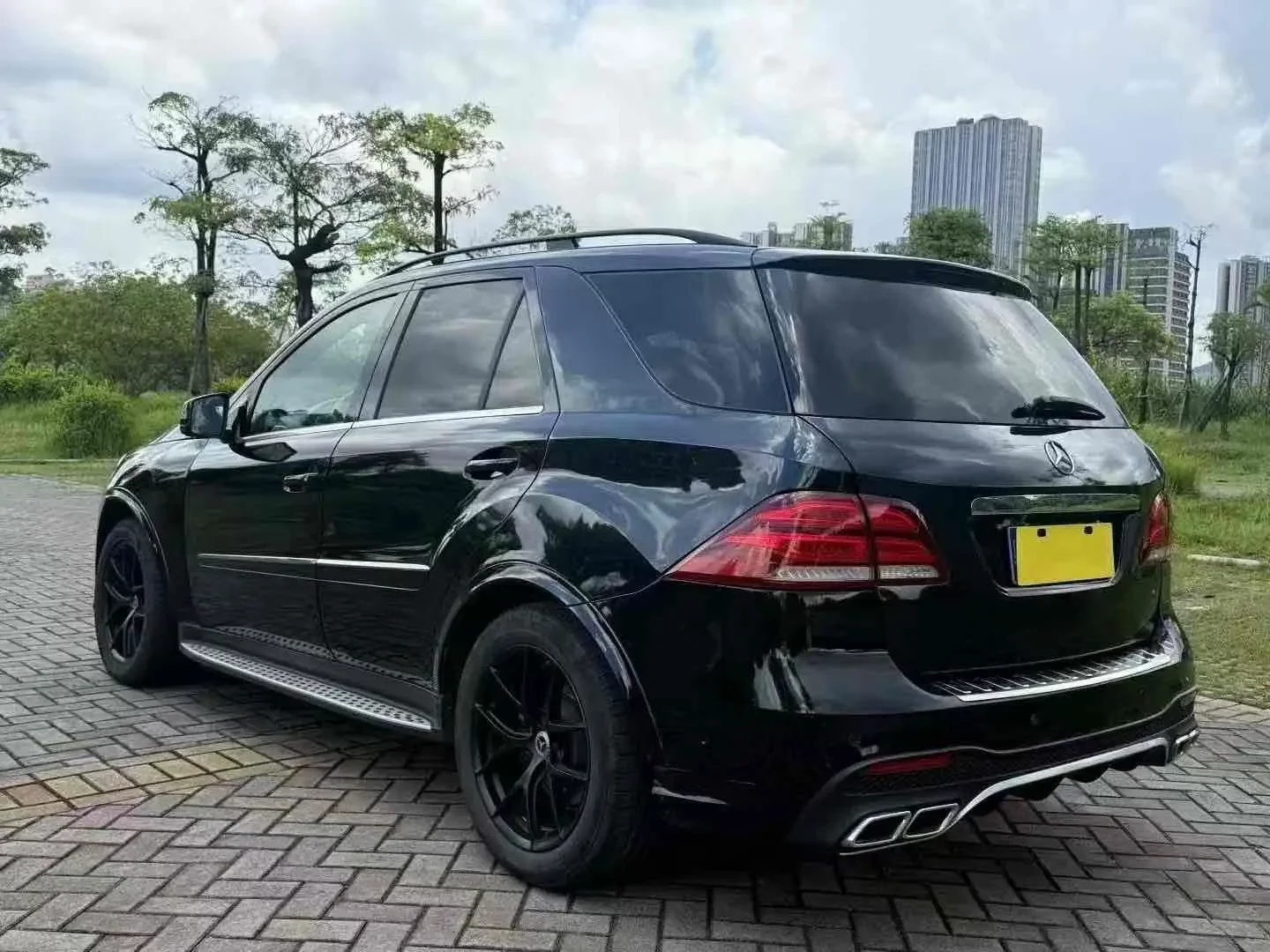 Mercedes-Benz M Class