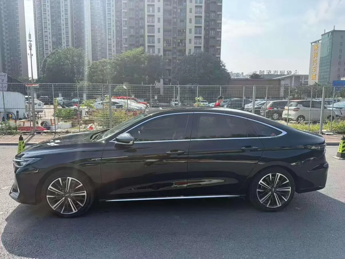 Chery Arrizo 8