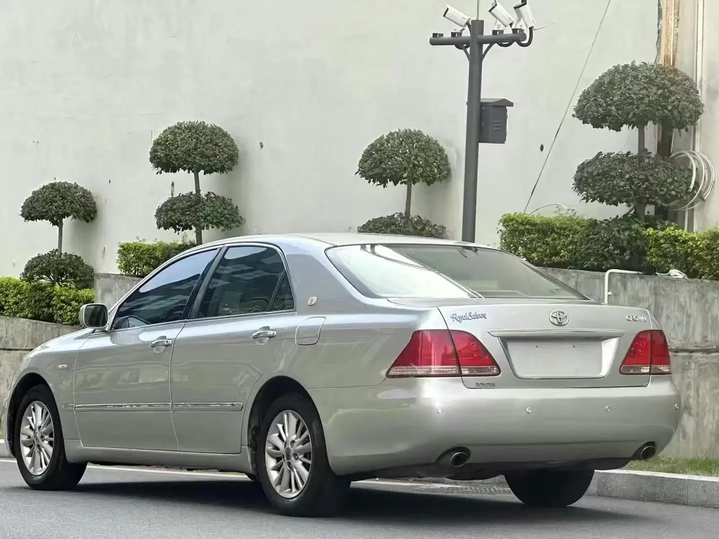 Toyota crown
