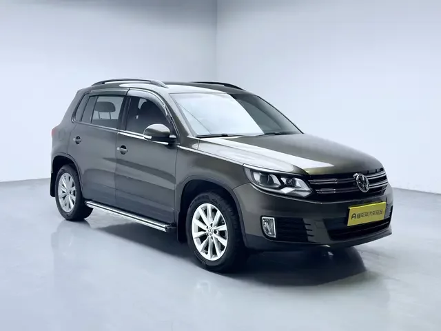 Volkswagen Tiguan (Tharu)