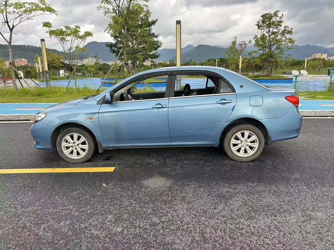BYD L3