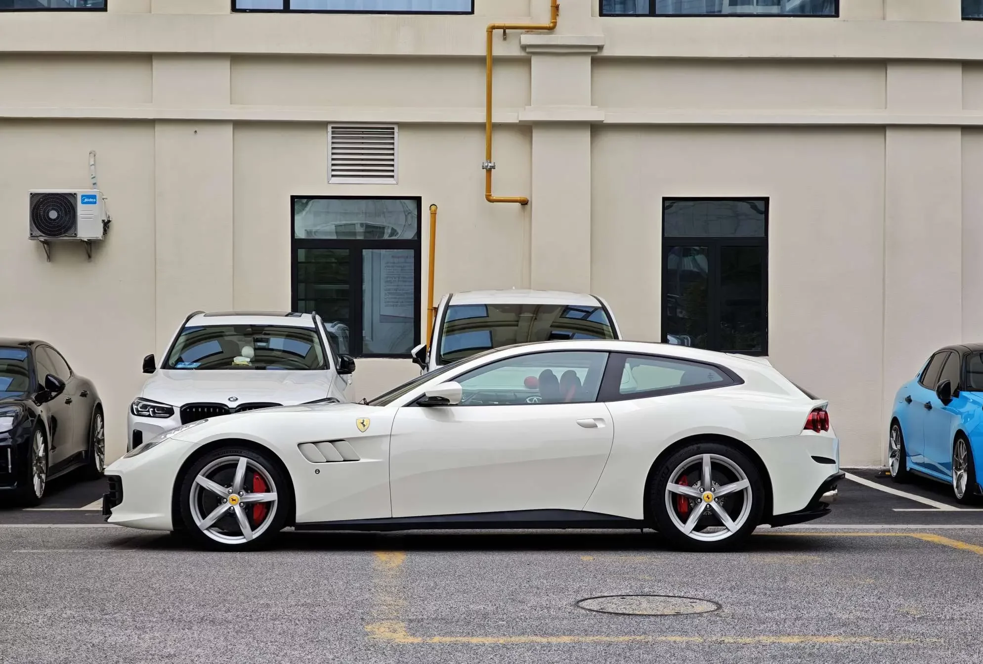 Ferrari GTC4Lusso