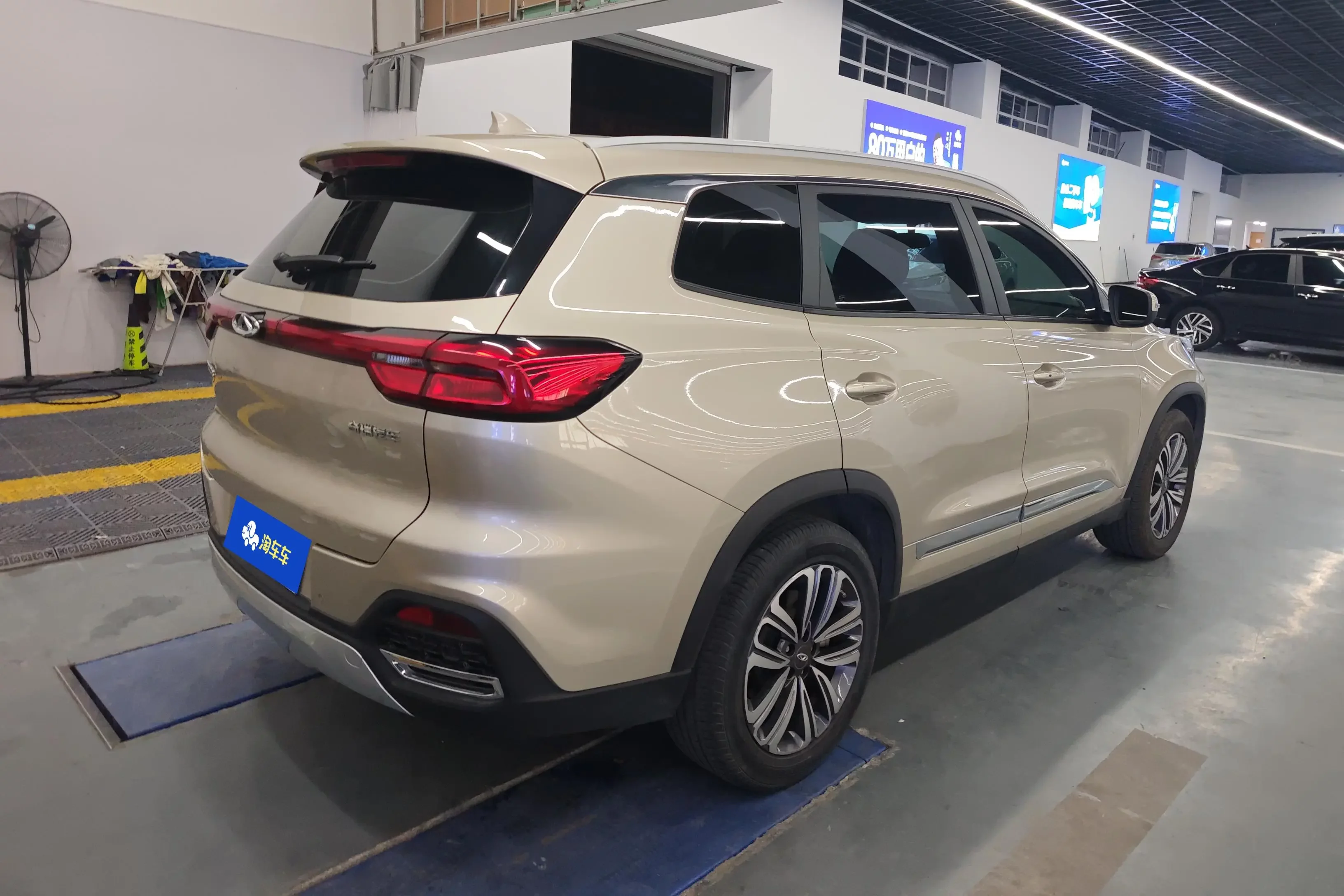 Chery Tiggo 8