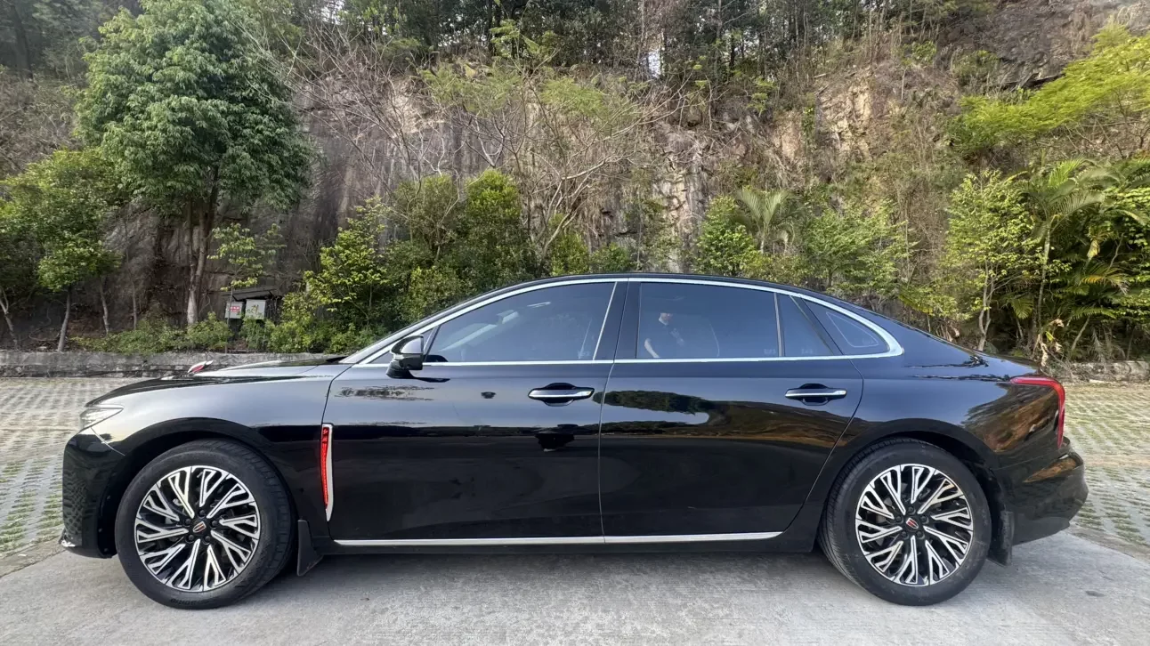 Hongqi H5
